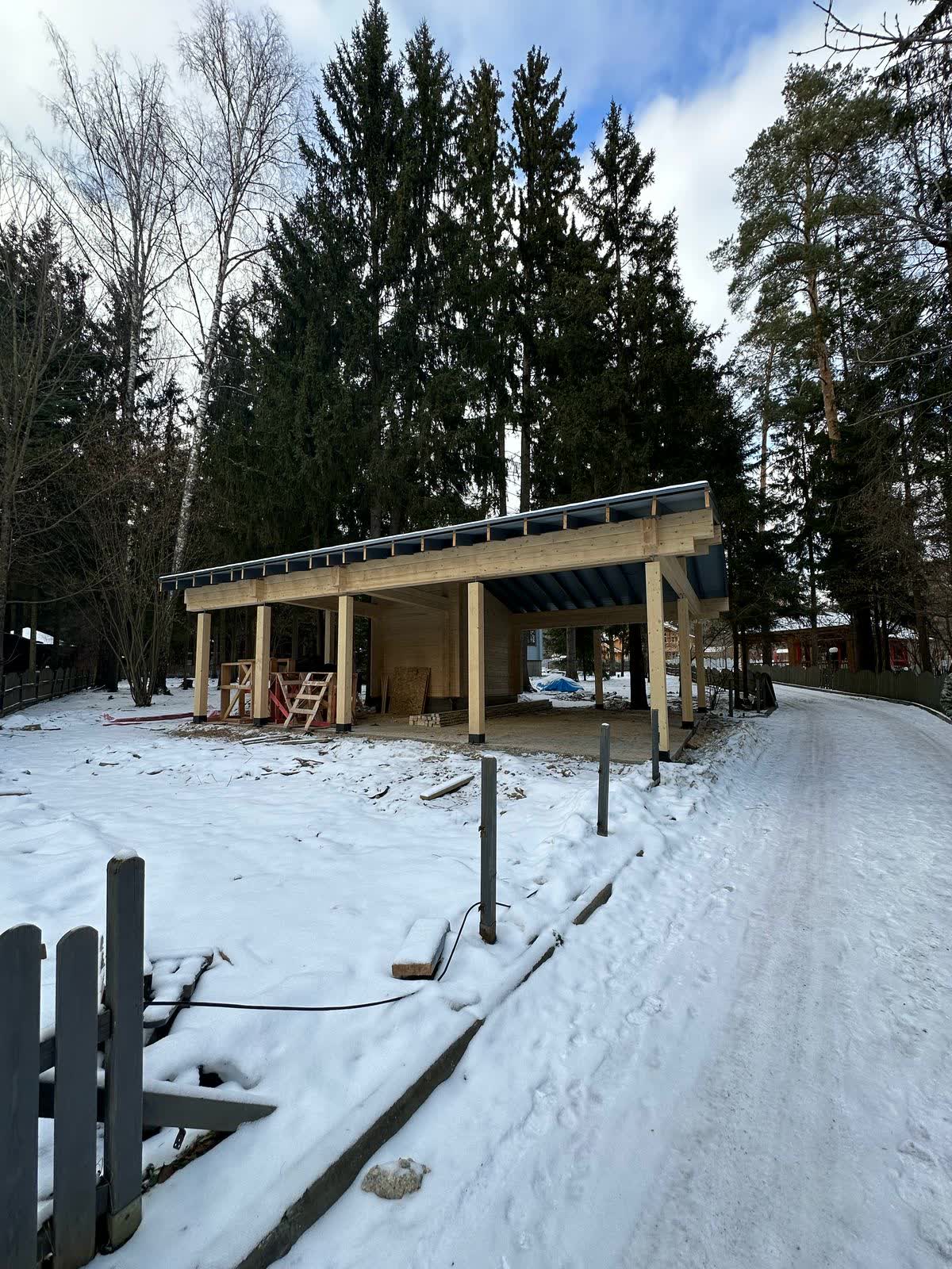 Навес под автомобиль по индивидуальному проекту в деревне Лопатово -2